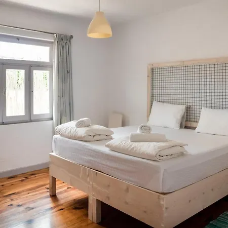Himara Hostel