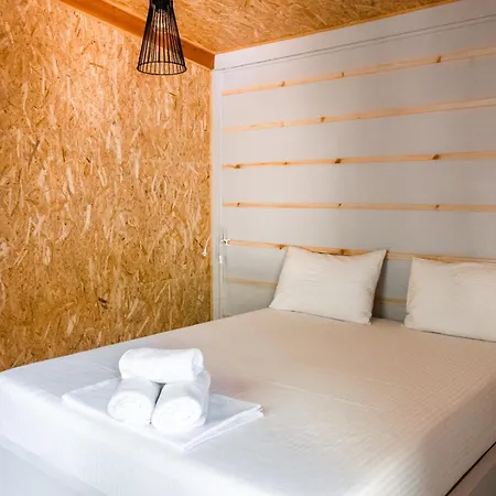 Hostal Himara Hostel *