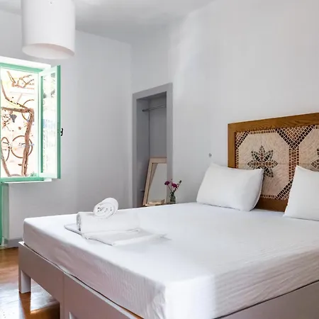 Himara Hostel Hostal *