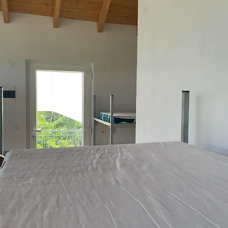 Himara Hostel Hostal