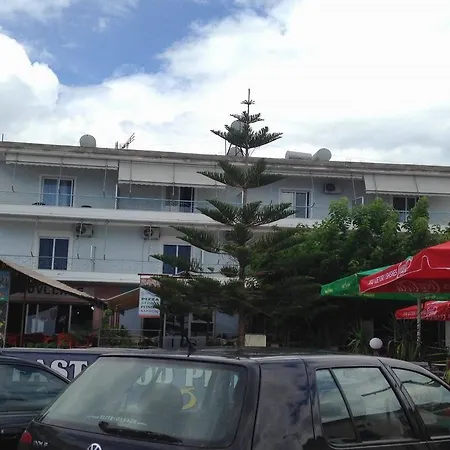 Himara Hostel