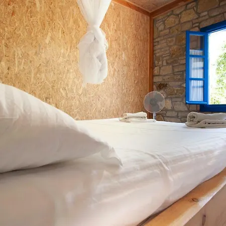 Hostal Himara Hostel