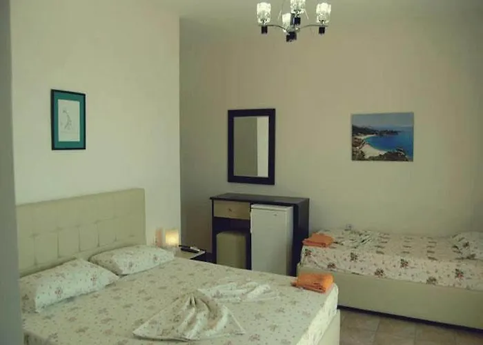 Himara Hostel Himare