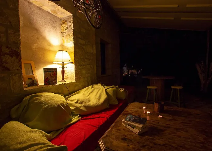 Vandrarhem Himara Hostel Himare