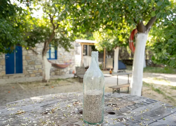 Himara Hostel * Himare