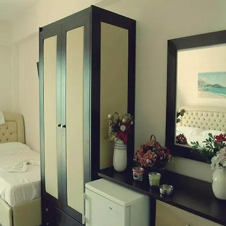 Himara Hostel * Χειμάρρα