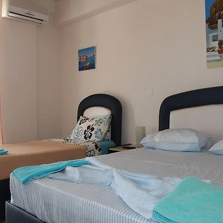 Himara Hostel * Χειμάρρα