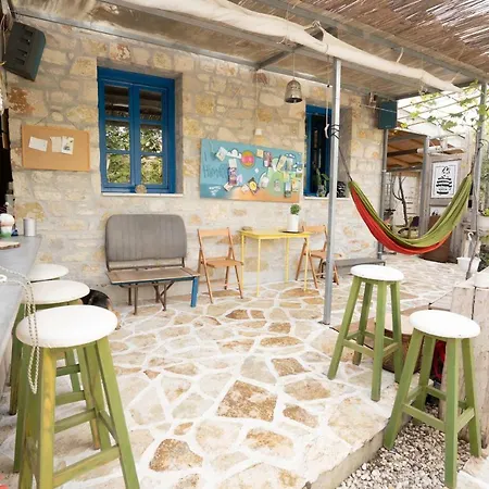 Himara Hostel Χειμάρρα