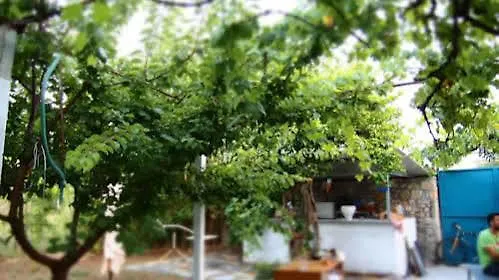 Himara Hostel * Himare